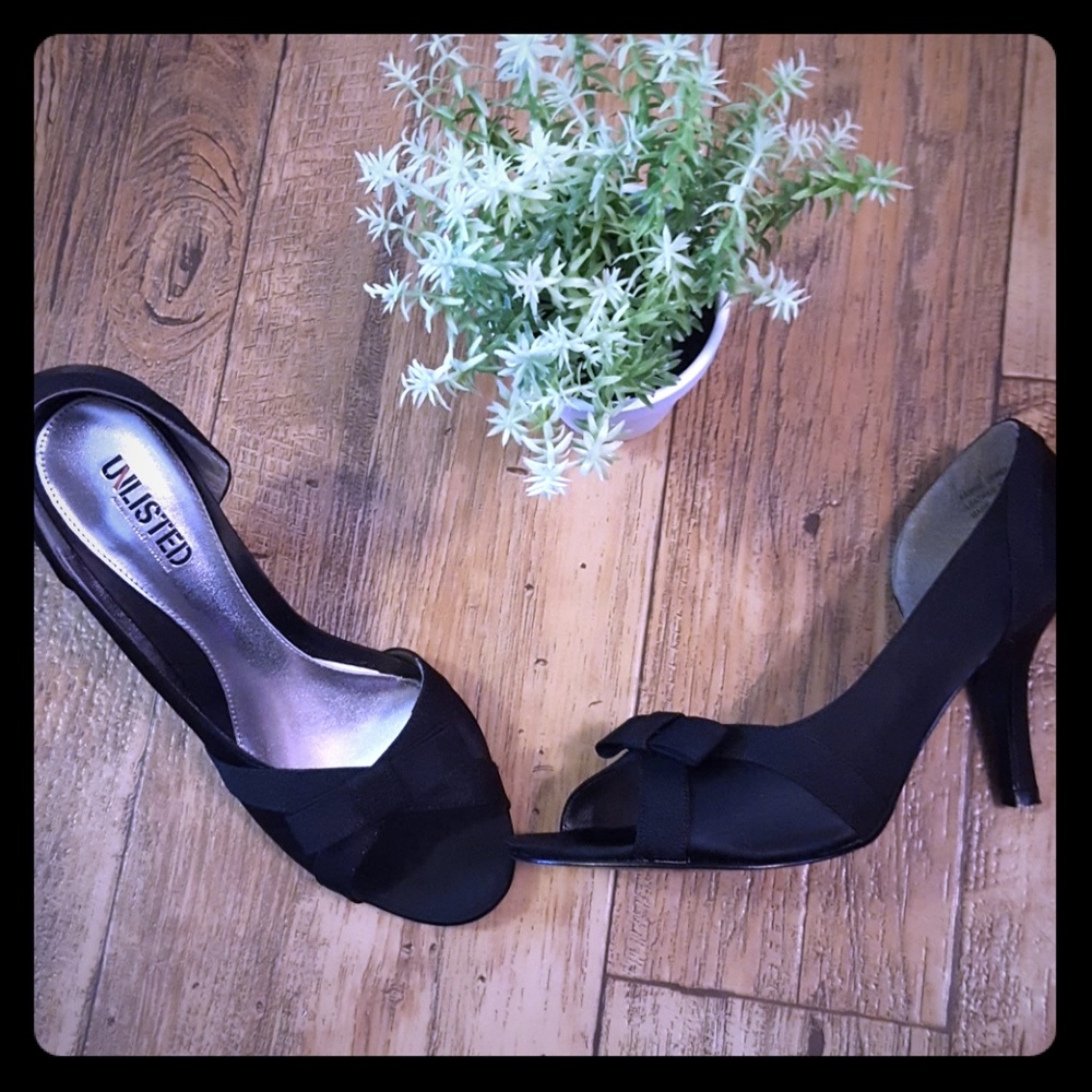 Unlisted By Kenneth Cole Peep toe heels